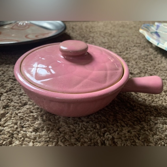 Vintage Loops Small Casserole w/Lid by Watt Pottery - Picture 1 of 4